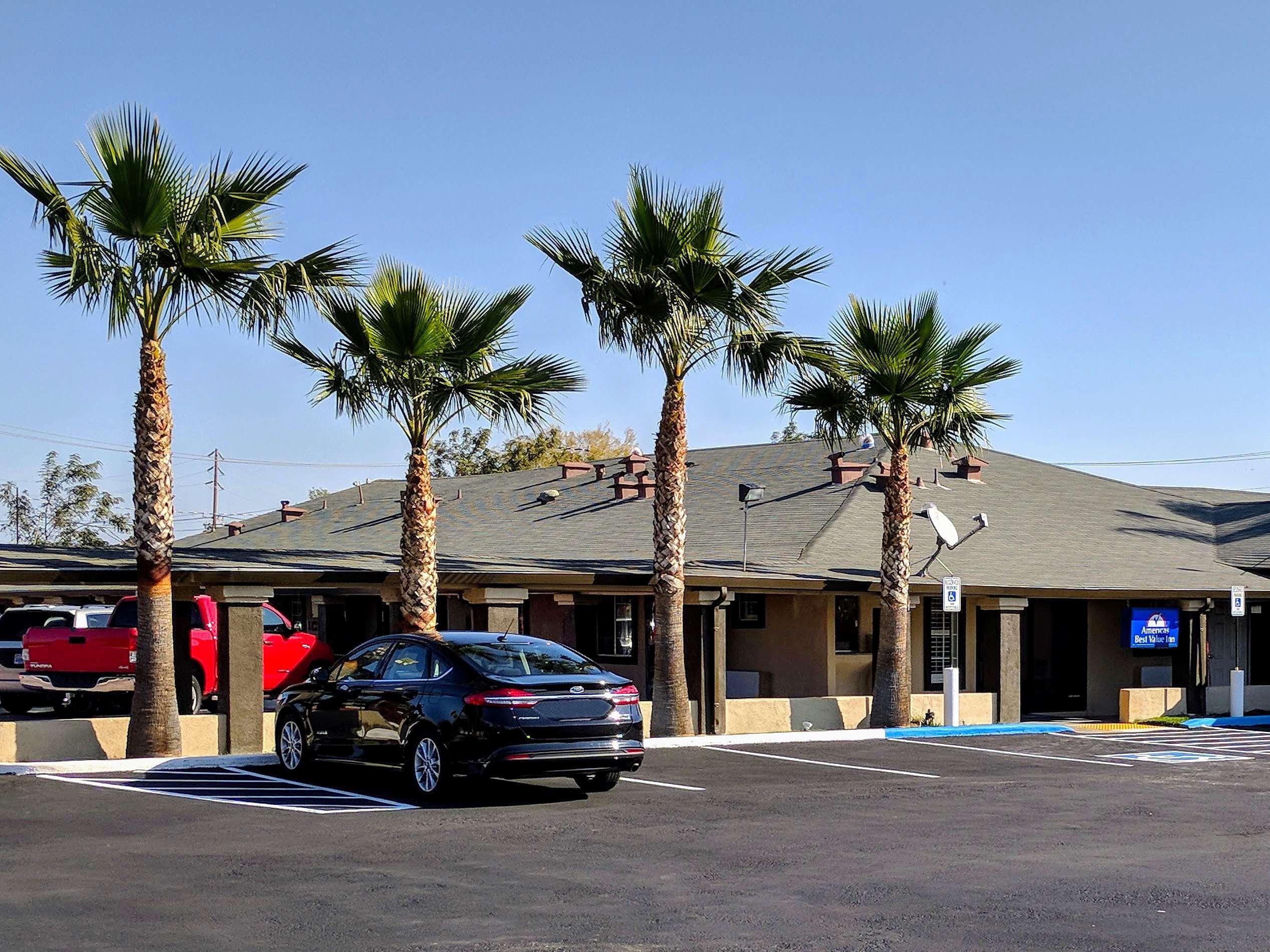 布里斯都大都会酒店 库里提巴 外观 照片